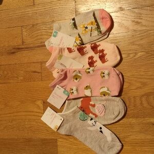 BNWT 4 pairs of Low-cut Xhilaration socks